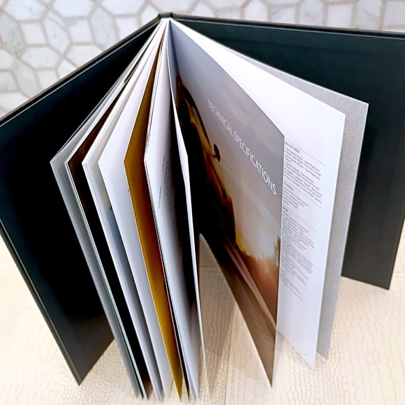 Brand New  Aston Martin Vantage 2024 Hardback Sales Brochure - Picture 4 of 5